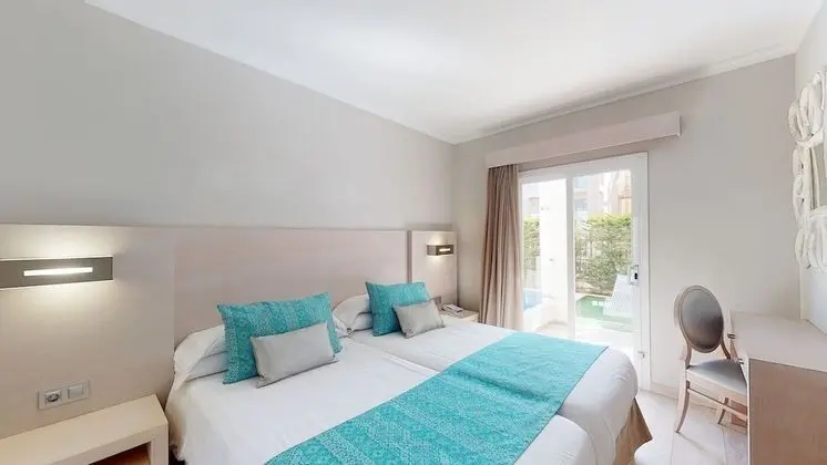Premium Hydro Spa One Bedroom Apartment
