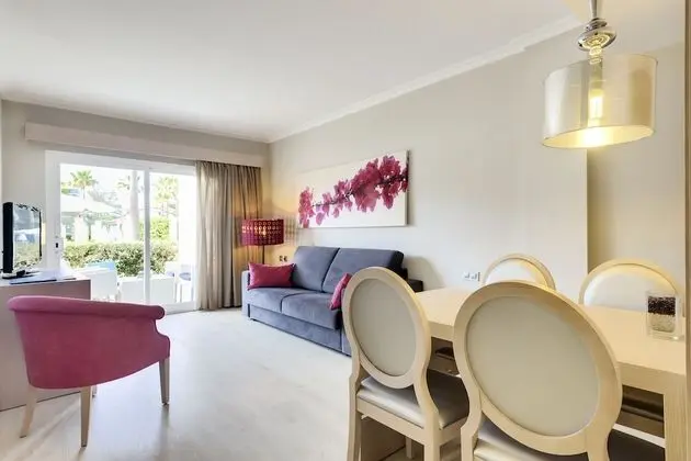Premium One Bedroom Apartment Private Garden