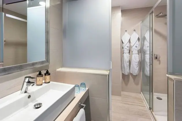 Swimp Up One Bedroom Apartment