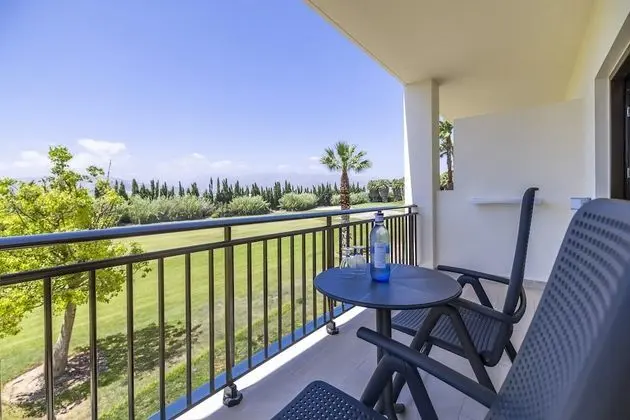 Superior Tek Büyük Yataklı Oda, Golf Manzaralı (Impressive - 4 adults)