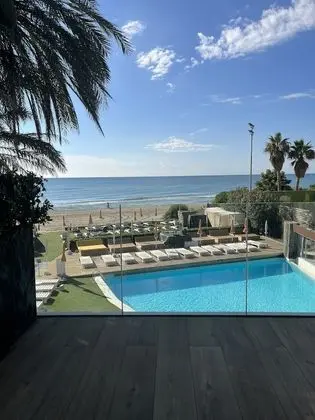 Junior Tek Büyük Yataklı Oda, Denize Bakan