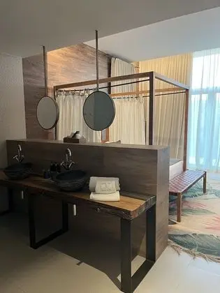 Superior Tek Büyük Yataklı Oda, Avlu Manzaralı