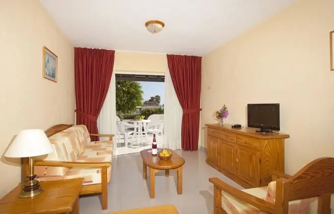 Superior Bungalov, 1 Yatak Odası, Havuz Manzaralı