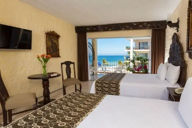 Habitacion Superior Vista Parcial al Mar
