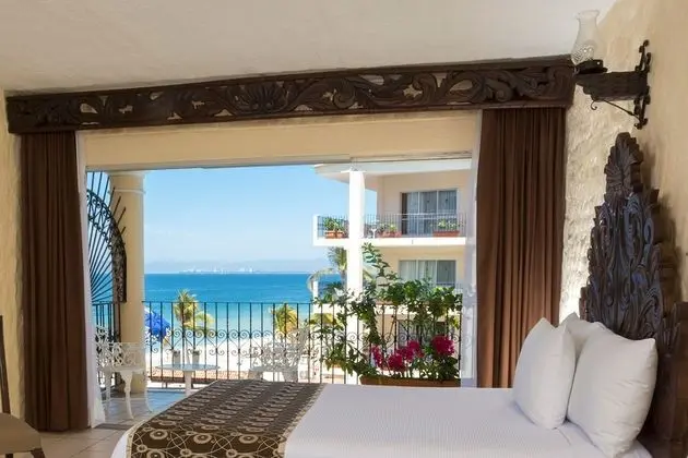 Habitacion Superior Vista Parcial al Mar