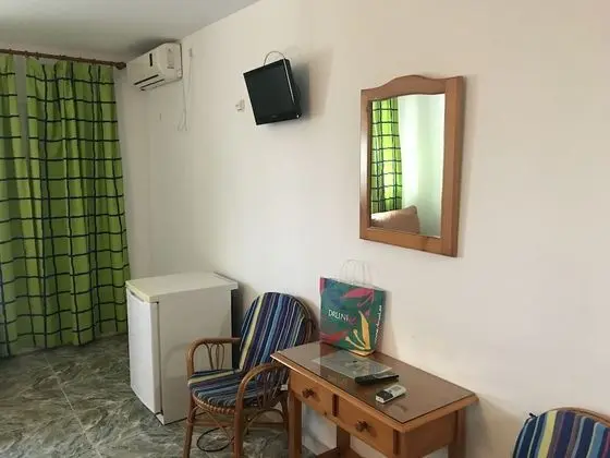 Tek Büyük Yataklı Oda