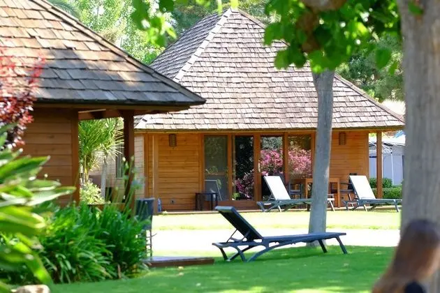 Bungalov (Bora-Bora Pavilions)