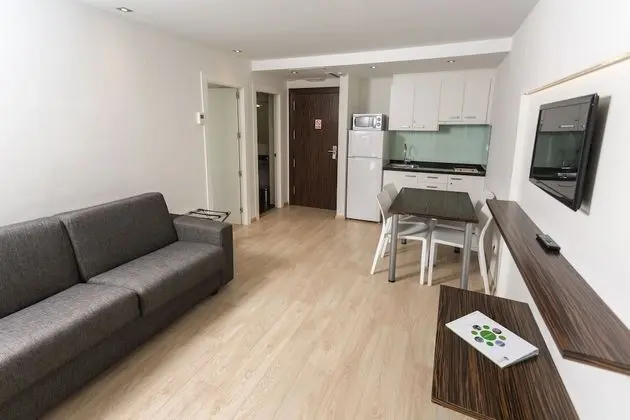 Apart Daire (2 Adults + 2 Children)
