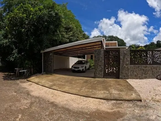 Ev