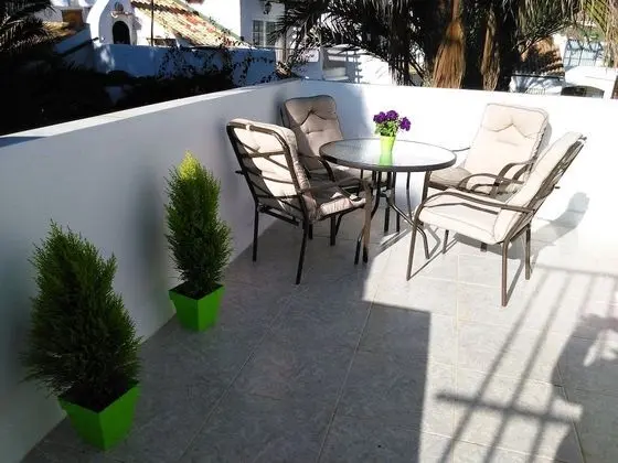 Stüdyo, Teras, Havuz Manzaralı