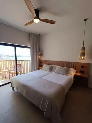 Superior Tek Büyük Yataklı Oda, Balkon, Deniz Manzaralı