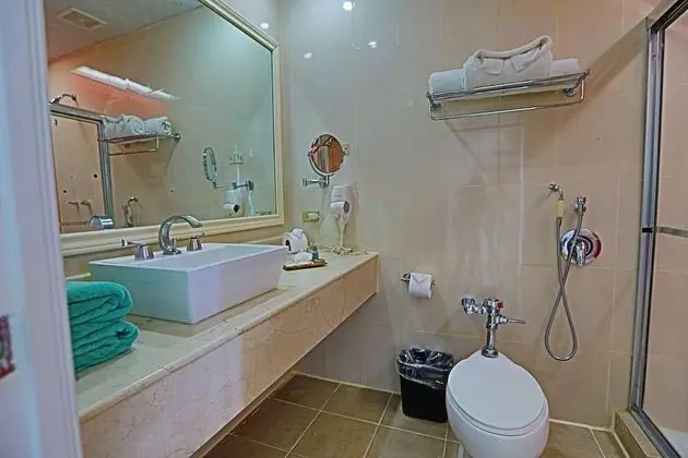 Standard Tek Büyük Yataklı Oda, 2 Büyük (Queen) Boy Yatak, Plaj Manzaralı