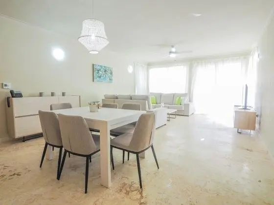 Luxury Beach House 3 bedrooms
