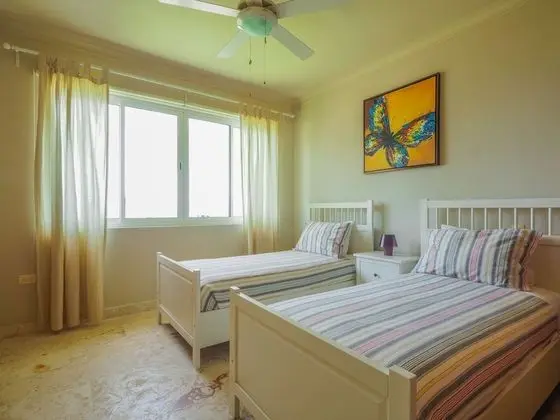 Royal Ocean Front Luxury Beach House