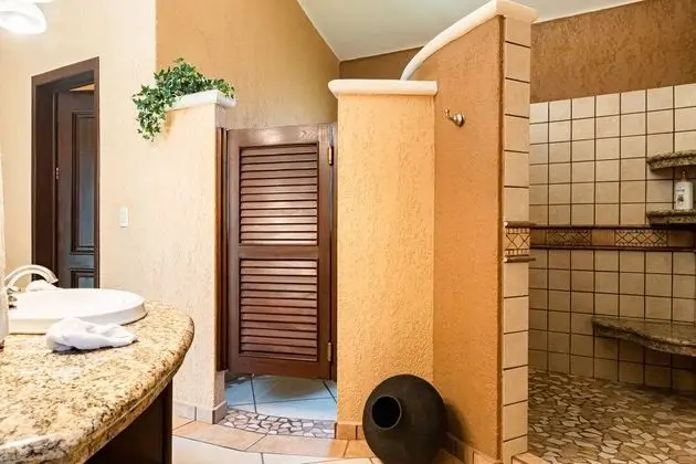 Casa Bella Golf  View 3 bedrooms