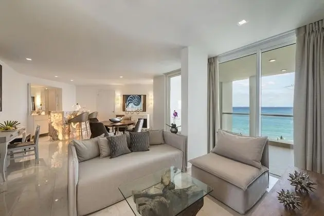 Two Bedroom Presidential Suite Ocean View - Kids & Teens Free