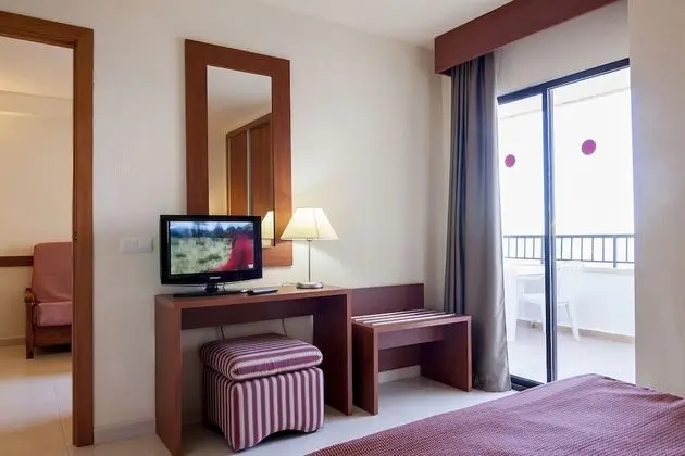 Büyük Yataklı Tek Kişilik Oda, Teras, Deniz Manzaralı