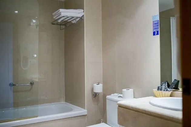 Büyük Yataklı Tek Kişilik Oda, Teras, Deniz Manzaralı