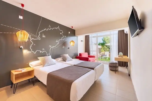 İki Ayrı Yataklı Oda, Teras (Chill Out - 2 Adults + 1 Child)