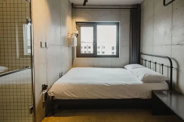 [BOGO for 1 room, 2 nights] Standard Double for 1 person
