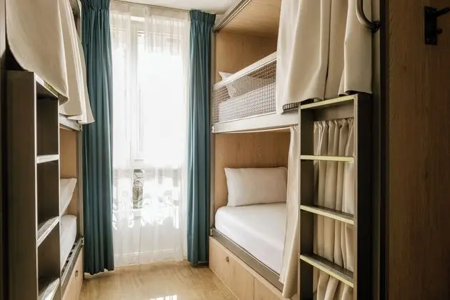 Ortak Ranzalı Oda, Sadece Kadınlar Için
