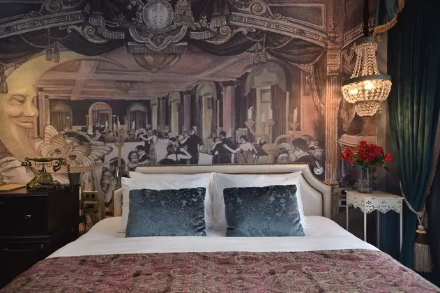 1 Çift ​​kişilik Yatak With Double Bed