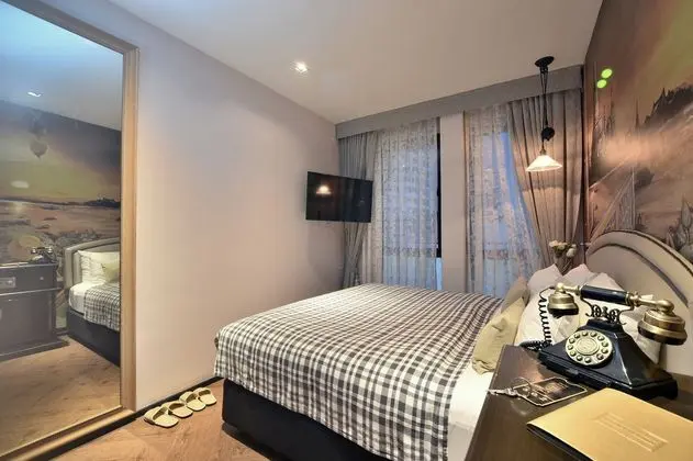 1 Çift ​​kişilik Yatak Queen Size Bed