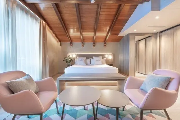 Tek Büyük Yataklı Oda (Penthouse Superior)