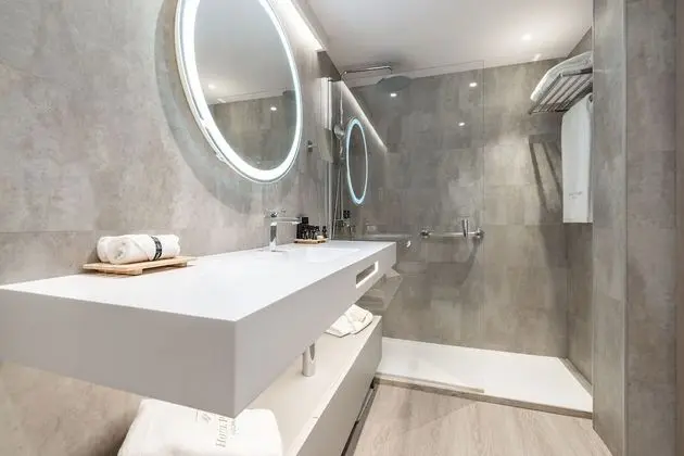 Tek Büyük Yataklı Oda (Penthouse Superior)