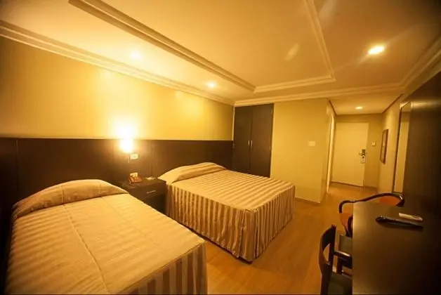 Luxury Tek Büyük Yataklı Oda
