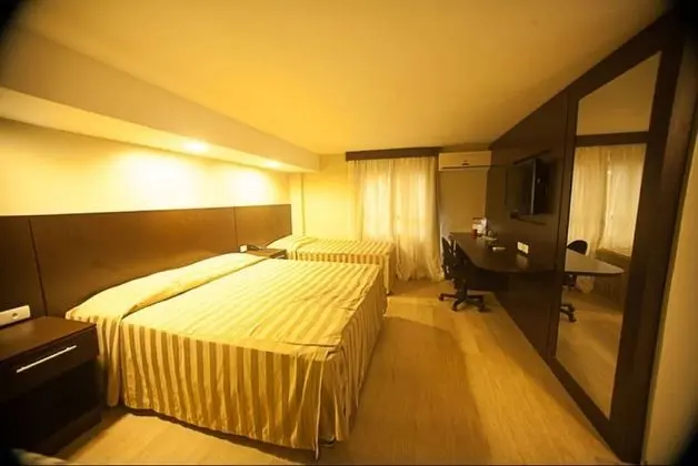 Luxury Tek Büyük Yataklı Oda