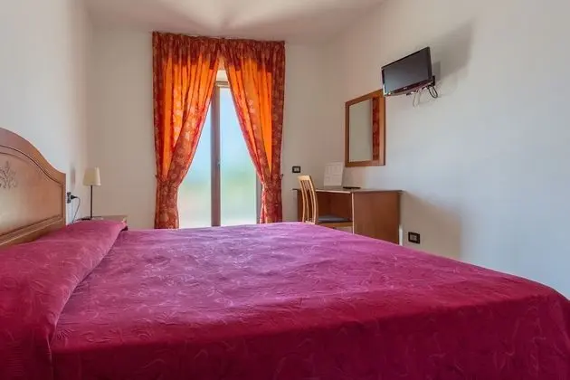 Tek Büyük Yataklı Oda (1 letto matrimoniale)