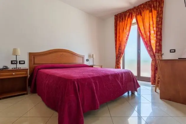 Tek Büyük Yataklı Oda (1 letto matrimoniale)