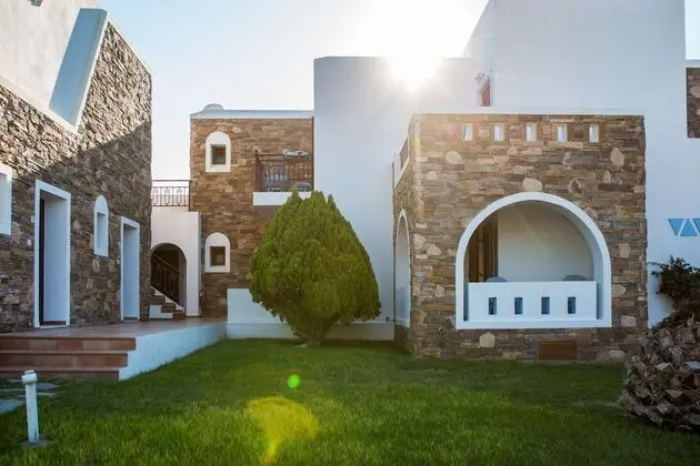 Tek Büyük veya İki Ayrı Yataklı Oda (Back-Garden View Special Offer)