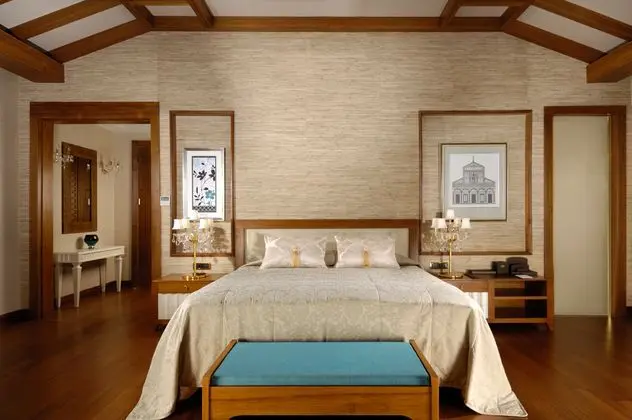 https://images.etstur.com/imgproxy/resize/2560x1440/files/images/hotelImages/etsrooms/517842/The_Plaza_Bodrum__Ex.Be_Premium__20250416093915_1.jpg