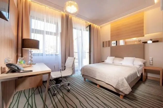 Standard Tek Büyük veya İki Ayrı Yataklı Oda, 1 Çift Kişilik veya 2 Tek Kişilik Yatak