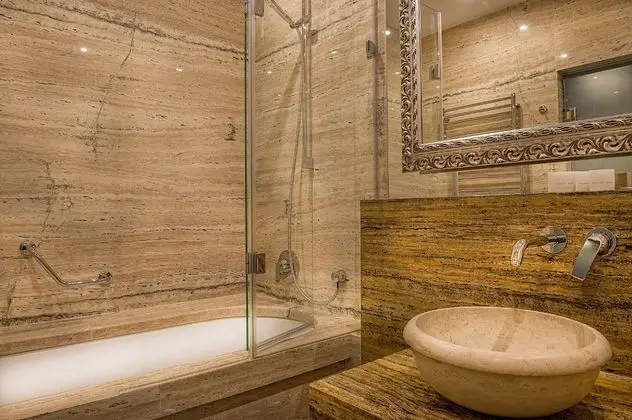 Deluxe Tek Büyük Yataklı Oda, 1 Çift Kişilik Yatak, Engellilere Uygun, Havuz Manzaralı
