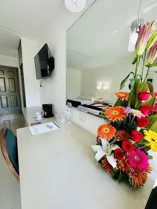 Premium Oda, 2 Çift Kişilik Yatak, Havuz Manzaralı, Kule