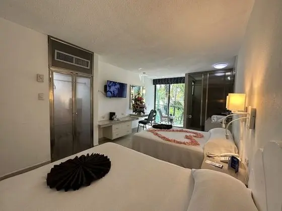 Premium Oda, 2 Çift Kişilik Yatak, Havuz Manzaralı, Kule