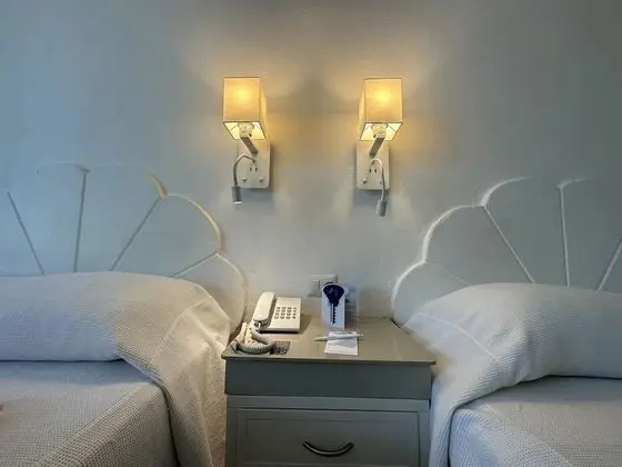 Premium Oda, 2 Çift Kişilik Yatak, Havuz Manzaralı, Kule
