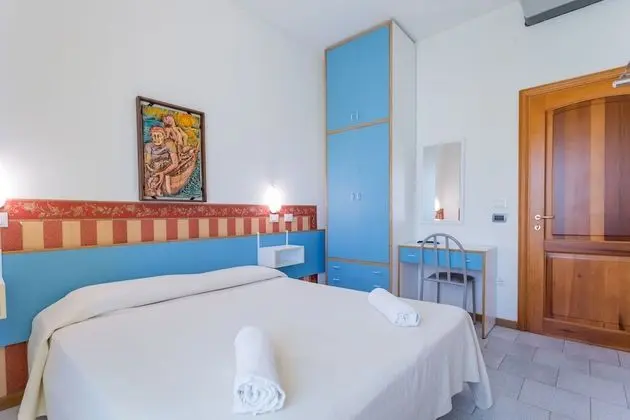 Tek Büyük veya İki Ayrı Yataklı Oda, Balkon