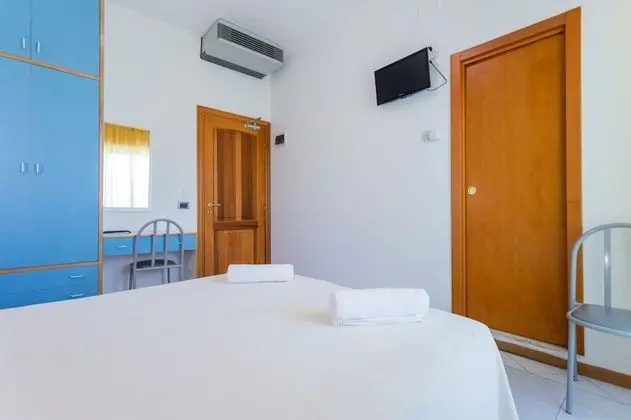 Tek Büyük veya İki Ayrı Yataklı Oda, Balkon