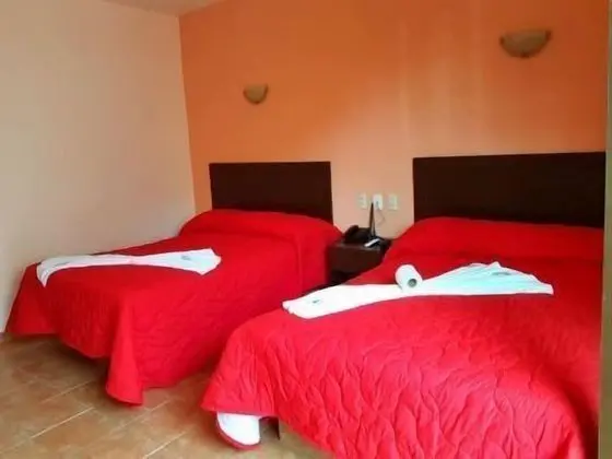 Habitacion doble estandar (2 camas matrimoniales)