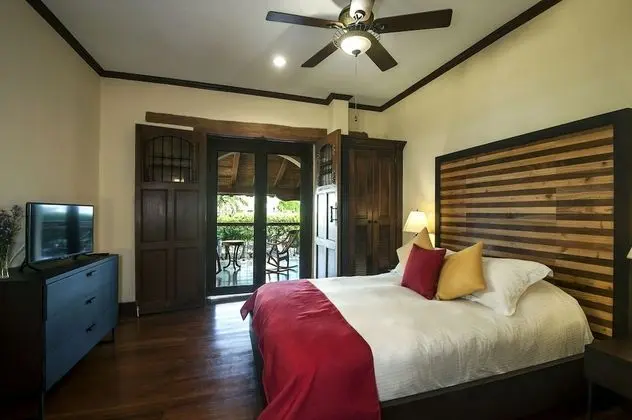 Queen Room