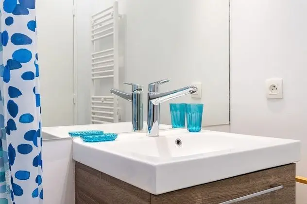 Apart Daire, Engellilere Uygun, Banyolu/Duşlu (Plaza Danube 01)