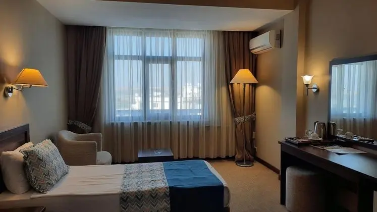 Standart Oda, Şehir Manzaralı