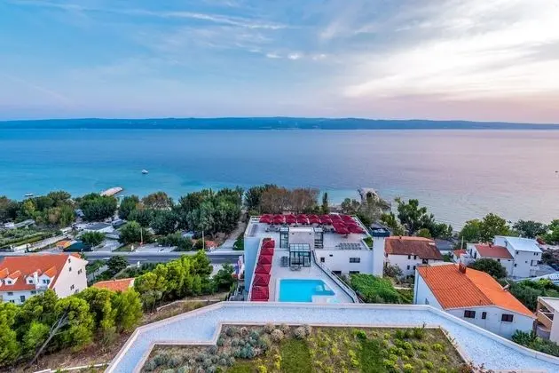 Deluxe Tek Büyük veya İki Ayrı Yataklı Oda, Balkon, Deniz Manzaralı