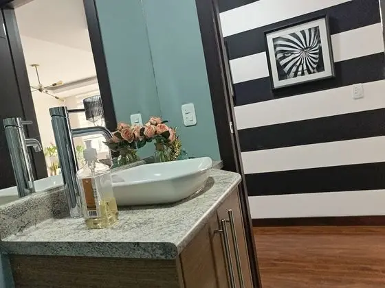 HOME with Balcony + 3 Beds - 6th FLOOR