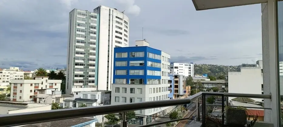 HOME with Balcony + 3 Beds - 6th FLOOR