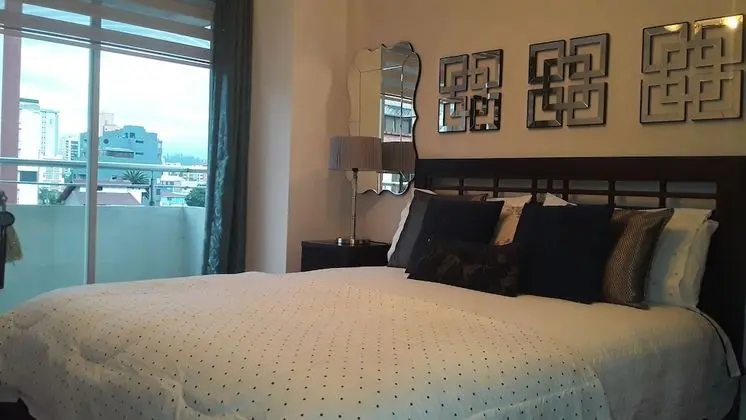 HOME with Balcony + 3 Beds - 6th FLOOR